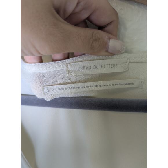 Urban Outfitters Cream Flutter Sleeve Babydoll V Neck Top Women Size S Fairy Y2K - Picture 7 of 10